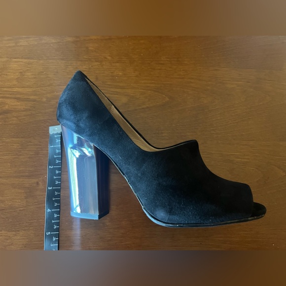 Coach Suede with tortoise heel 8.5 - Picture 5 of 6